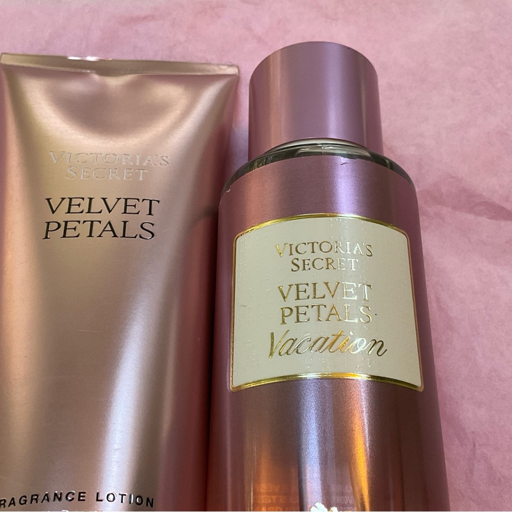 Victoria's Secret Velvet Petals Pink Duo NWT
